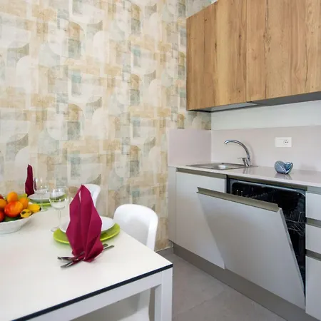 One Life Suites-6 By Interhome شقة *